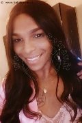 Roma Trav Thais Melo 388 32 39 396 foto selfie 44