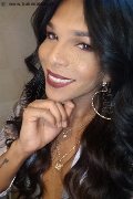 Roma Trav Thais Melo 388 32 39 396 foto selfie 38