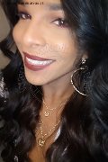Roma Trav Thais Melo 388 32 39 396 foto selfie 32
