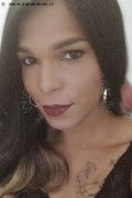 Roma Trav Thais Melo 388 32 39 396 foto selfie 49