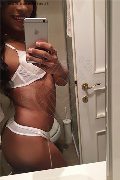 Roma Trav Thais Melo 388 32 39 396 foto selfie 170
