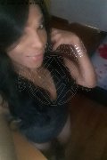 Roma Trav Thais Melo 388 32 39 396 foto selfie 108